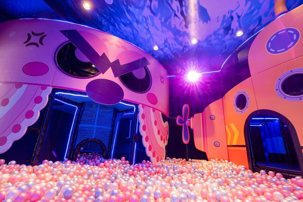 Hualien Farglory Hotel Yanliau Eksteriør bilde The ball pit at the centre